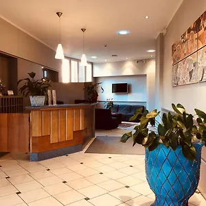 *** Hotel Delfina Italie